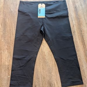 Prana Women's 2XL Black Pillar Capri Leggings